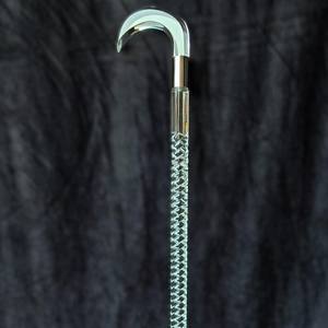 Bâton de randonnée élégant, fait main, de haute qualité, avec poignée en lucite, roses en soie blanches et vertes, léger, écologique, réglable - Product Image 5