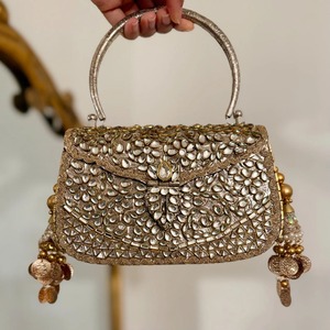 Pochette de soirée pour femme en laiton, mosaïque de verre, strass et cristaux, style Feng Shui, faite à la main, design personnalisé et sac sur mesure - Product Image 4