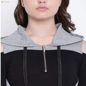 เสื้อฮู้ดดี้โอเวอร์ไซส์สำหรับผู้หญิง สกรีนโลโก้ได้ คุณภาพสูง ผ้าริบ มีกระเป๋าจิงโจ้ สีพื้น สำหรับฤดูหนาว - Product Image 2