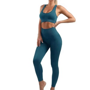Ensemble de combinaison de sport pour femme, respirant, séchage rapide, en Spandex/Nylon, avec soutien-gorge et leggings, grande taille, motif écossais, mi-longueur, pour le yoga et la vente en gros - Product Image 1