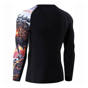 MMA Rash Guard Tops pour hommes Compression personnalisée Chemise à manches longues Rashguard haute performance pour l'entraînement BJJ Grappling - Product Image 5