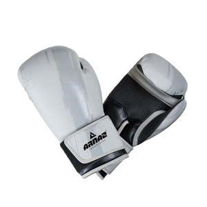 ถุงมือชกมวยคุณภาพสูงสำหรับฝึกซ้อมและซ้อมมวยระดับพรีเมี่ยม - Product Image 1