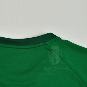 Uniforme de Fútbol para Hombre, Diseño Moderno, Transpirable, 100% Poliéster, Calidad Premium, Color Sólido, Personalizable para Venta en Línea - Product Image 4