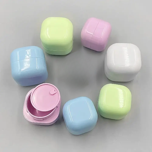 Pot cosmétique carré de couleur personnalisée de haute qualité avec couvercle en plastique pour crème pour les lèvres des yeux fabriqué au Vietnam - Product Image 5