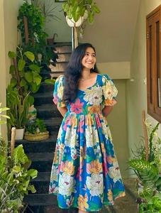 Vestido Maxi Elegante para Mujer Estilo Bohemio con Estampado Étnico Fluido de Manga Corta y Botones para Uso Casual y de Fiesta - Product Image 3