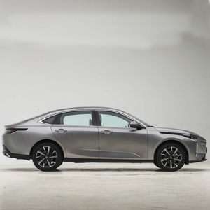 Sedán Híbrido Enchufable de 5 Puertas y 5 Plazas, de Largo Alcance, Vehículo de Nueva Energía, Conducción por la Izquierda, PHEV Económico, Disponible en Stock - Product Image 5