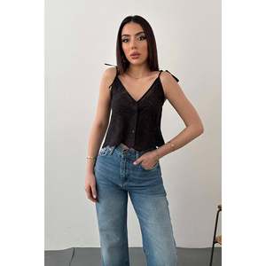 Blusa Negra Bordada con Cordones - Negra - Product Image 1