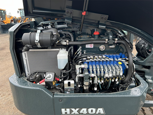 Mini-excavatrice sur chenilles HX40A, capacité de la benne de 0,11 m³, puissance de creusement élevée - Product Image 4