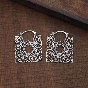 Boucles d'oreilles créoles exclusives en argent sterling 925 avec fleur perle or bijoux de mode ethnique à la mode pour femmes filles - Product Image 2