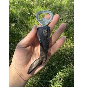 Abridor de Botellas con Mango de Cuerno de Cabra Natural, Herramienta de Cocina Única Hecha a Mano, Sacacorchos y Abridores, Regalo de Inauguración de Casa - Product Image 2