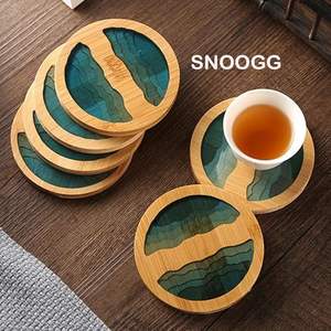 Ensemble de 4 sous-verres en bois de résine, polis, de formes variées, design moderne, écologiques, personnalisables, pour bar, cuisine, maison, fête de déménagement, anniversaire - Product Image 4