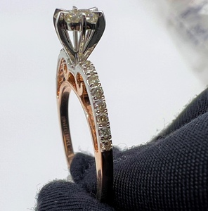 Bague de fiançailles en or massif 14 carats et 18 carats élégante et luxueuse Bagues en diamant haut de gamme avec de vrais diamants naturels - Product Image 3