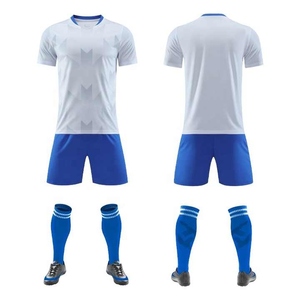 Vente en gros de maillots de football personnalisés pour hommes 100% coton Style décontracté Design de club original brodé T-shirts personnalisés solides - Product Image 3