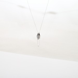 Colgante de Plata de Ley 925 Auténtica de Primera Calidad con Engaste de Bisel, Cristal Natural con Corte en Forma de Lápiz, Elegante y Moderno, Ideal para Regalo - Product Image 1