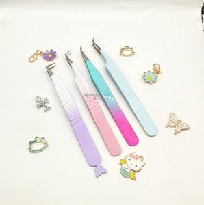 Pince à épiler fine et durable en acier inoxydable à 90 degrés, avec logo personnalisé MUCHBETTER SURGICAL, motif chat, fruit, fleur, fibre - Product Image 3