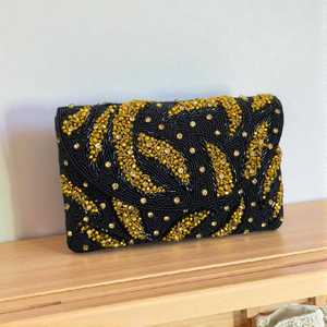 Bolso de noche de lujo con cuentas y solapa, diseño artesanal con piedras, bolso de mujer, venta al por mayor en India, exportación para compradores globales - Product Image 1