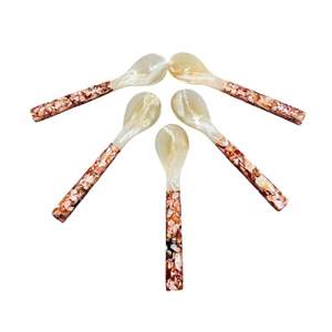 Ensemble de couverts en nacre avec manche rouge, ustensiles de cuisine, vaisselle, fabriqué au Vietnam, vente directe d'usine à prix avantageux - Product Image 2