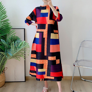 Abito plissettato Miyake con eleganza di alta qualità stampato abiti eleganti da donna taglie forti - Product Image 4