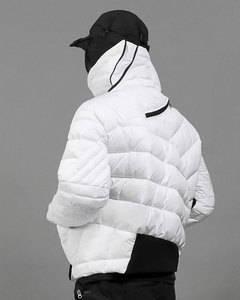 Vente en gros coupe-vent de haute qualité Oem pour homme, veste cargo Techwear noire pour homme, manteau multi-poches, veste personnalisée Lettermen - Product Image 2