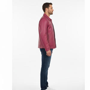 Veste de mode en cuir de mouton pour hommes, imperméable et coupe-vent, fournisseur en usine OEM, vente en gros de vêtements d'extérieur chauds, élégants et durables à l'avant - Product Image 3