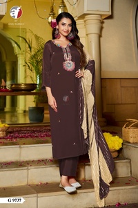 Festival Wear Crêpe Naturelle Avec Pantalon Kurti Travail À La Main Et Dupatta Fabricant Et Fournisseur De Surat À Bon Marché - Product Image 2