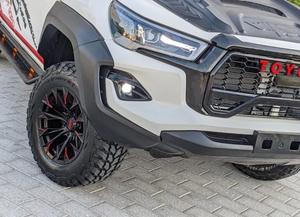 Toyota Hilux 2025 FACELIFTED GR SPORT OFF-ROAD V4 EN EXCELENTE ESTADO - Product Image 3
