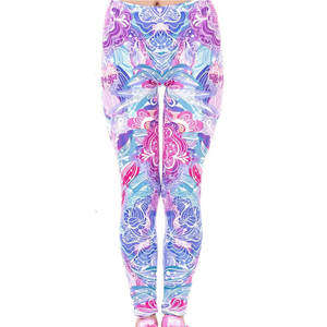 Leggings pour femmes au design unique, en stock, qualité supérieure, fabriqués dans des matériaux de qualité supérieure, meilleure qualité, vente en gros OEM - Product Image 1