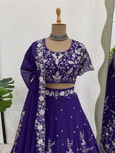 Haute sur demande mariage et fête porter dames Lehanga Choli meilleur prix fournisseur de Surat indien robe traditionnelle - Product Image 4
