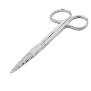 Tijeras Quirúrgicas Manuales de Acero Inoxidable de Alta Calidad de 5.5 Pulgadas, Autoclavables, con Hojas Rectas Afiladas, Certificación CE para Precisión - Product Image 5