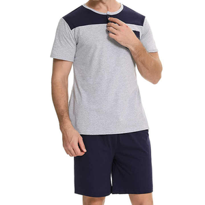 Conjunto personalizado de camisetas y pantalones cortos al por mayor para hombre, conjunto de ropa deportiva y ropa informal con logotipo personalizado - Product Image 4