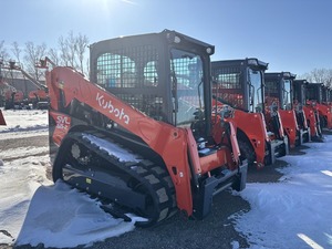 Mini cargadora de dirección deslizante Kubota 2025, carga nominal de 4 toneladas utilizada para uso doméstico, Mini volquete, cargador frontal, núcleo de bomba de motor - Product Image 2