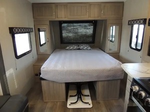 Remolque usado Coachmen Freedom Express 192RBS del 2021, listo para la venta. Remolques de viaje, caravanas, casas rodantes, autocaravanas. - Product Image 4