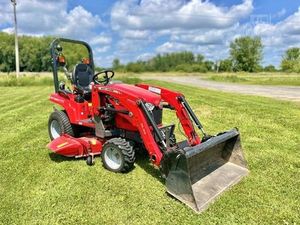 MASSEY FERGUSON GC1725M Original Engine | Reliable Farm Tractor with Strong Hydraulic Lift and Good Condition - Product Image 2