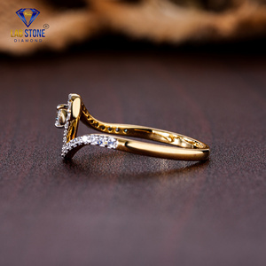 Lab-Stone Party Wear Bague en diamant 0.287 TDW Diamant taille ronde Or jaune Couleur EF-VS - Product Image 3