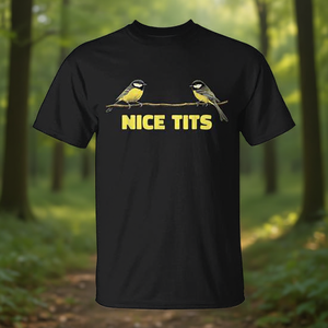 T-shirt per birdwatching con uccelli naturali: 'Grandi Tette' su albero - Prodotto promozionale - Product Image 3