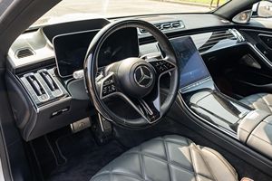 Mercedes-Maybach S580 4Matic Sedán 2024 Usado - Product Image 4