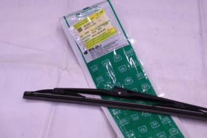 Pièces de rechange pour bras d'essuie-glace de marque indienne 3 roues Pièces de rechange alternatives à vendre à un prix abordable - Product Image 3