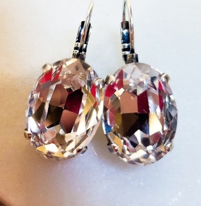 Boucles d'oreilles arrière à levier en cristal clair élégant cadeau de déclaration de bijoux faits à la main pour ses accessoires de mode - Product Image 5