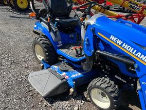 New-Holland Compact Workmaster 25S Rueda Tractor Cortacésped Retroexcavadora con componentes de engranaje de motor de núcleo enfocado disponibles para la venta - Product Image 4