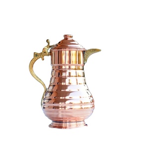 Jarra de agua con diseño único y creativo de metal, jarra para agua potable, zumo, café, té helado, decoración del hogar, restaurante y comedor - Product Image 1