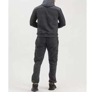 Chándal personalizado de dos piezas de algodón y poliéster transpirable para correr, chándal informal con patrón de retazos que incluye todos los tamaños, bolsillo de invierno - Product Image 6