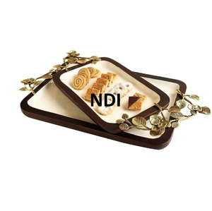 Bandeja de servicio de metal con acabado personalizado de diseñador atractivo con asas para bandeja de servidor de alimentos de desayuno - Product Image 6