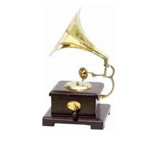 Gramófono dorado de latón de alta calidad para decoración del hogar, hotel, oficina, pieza maestra antigua para los mejores regalos únicos, decoración al por mayor 2023