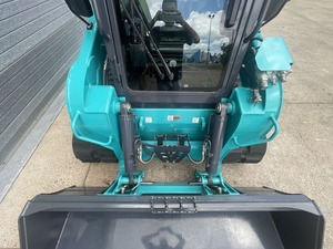 Chargeuse compacte sur pneus SWTL4528 avec garantie de 5 ans et 5000 heures, moteur Kubota, godet 4-en-1 de 2000 mm et godet à boue de 2000 mm - Product Image 5