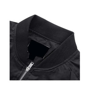 Chaqueta Bomber Softshell Premium para Hombre, Totalmente Personalizable con Impresión, para Uso en Exteriores, Impermeable y Cortavientos, con Logotipo Frontal - Product Image 3