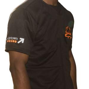 Camiseta Deportiva de Béisbol Negra para Hombre, con Botones en la Parte Delantera, Manga Corta, Parches Bordados, Uniforme Personalizado para Equipos, Venta al por Mayor - Product Image 5