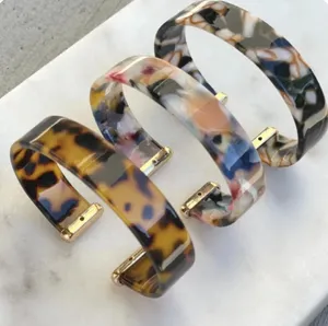 Brazaletes de Resina de Alta Calidad, Altamente Pulidos, con Diseño de Modelo de Ángel, Estilo Colorido para Niñas, Hechos a Mano en India - Product Image 2