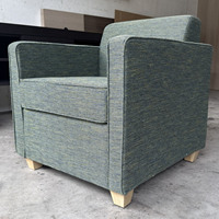 Nouveau produit 2026 Garner Hotels by IHG Chaise longue en bois et tissu pour chambre d'hôtel