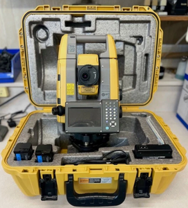 Station totale robotisée GT-605 d'occasion en excellent état, application de terrain magnétique pour la topographie et la construction - Product Image 1