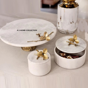 Juego de 4 Mini Tazones de Metal para Servir, la Mejor Forma para Centro de Mesa, Decoración de Bodas, Cena, Tazón para Servir Dulces, Acabado Dorado - Product Image 3